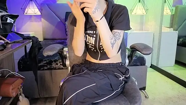 lhiamfitt10 online show from July 2026 03:14:02 PM