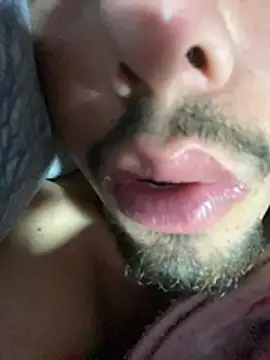 Snapshot of youmeloveyou chatting on April 2026 05:54:01 PM youmeloveyou online show from April 2026 05:54:01 PM