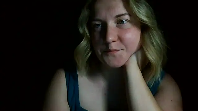 TinaKittyX online show from May 2026 08:29:01 PM