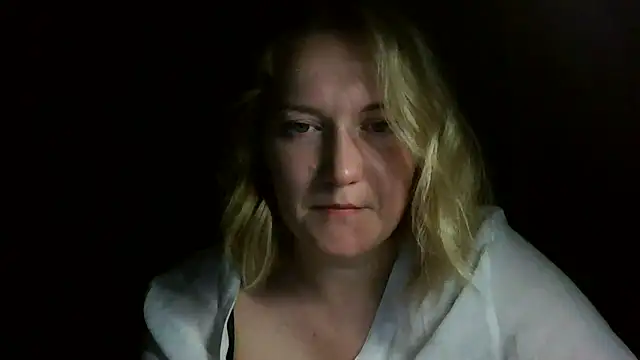 TinaKittyX online show from May 2026 08:49:01 PM