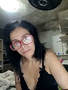Cristotoza online show from April 2026 06:50:01 PM