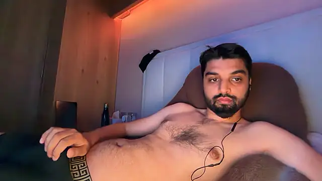 priyxh online show from May 2026 10:27:01 PM