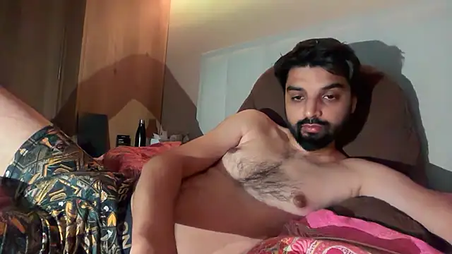 priyxh online show from July 2026 10:04:01 PM