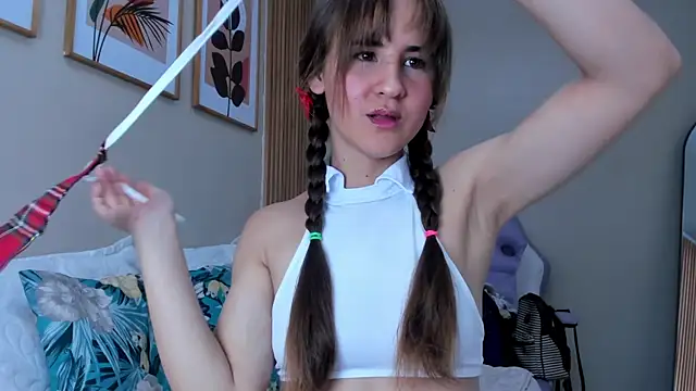 Alina Valmont online show from May 2026 03:07:02 PM