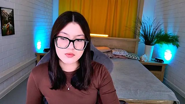 Snapshot of JennyGibson chatting on April 2026 05:07:01 AM JennyGibson online show from April 2026 05:07:01 AM