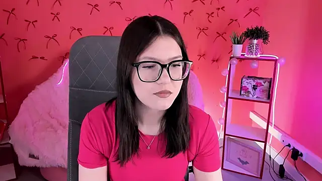 Snapshot of JennyGibson chatting on May 2026 05:02:01 AM JennyGibson online show from May 2026 05:02:01 AM