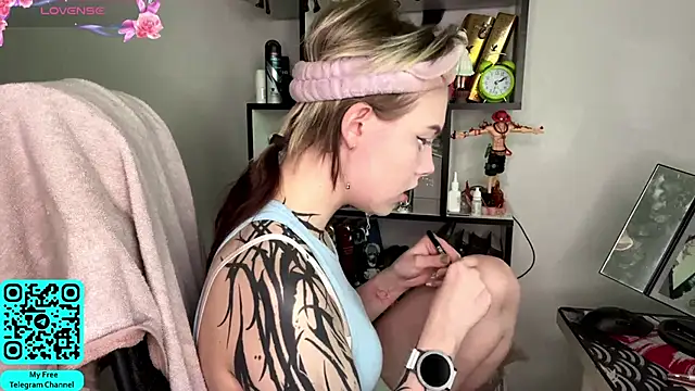 MadalynNosel online show from June 2026 07:01:02 AM