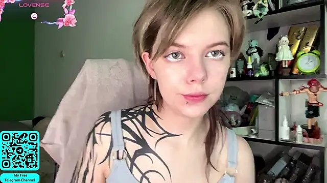 MadalynNosel online show from June 2026 07:09:02 AM