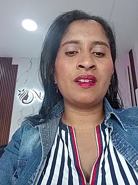 SofiaMendez1  online show from May 2026 03:29:02 PM