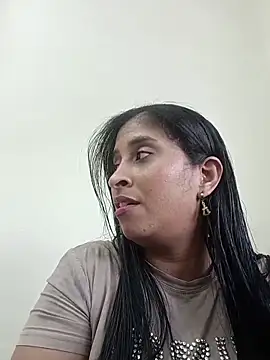 SofiaMendez1  online show from June 2026 05:22:02 PM