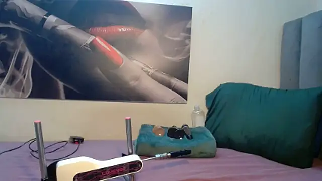 Lola-77 online show from May 2026 10:55:02 AM