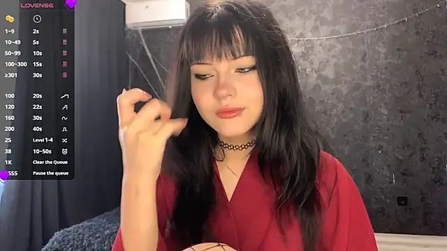 EmilyEmbears online show from May 2026 06:10:02 AM