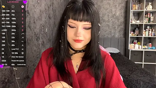 EmilyEmbears online show from June 2026 07:32:02 AM