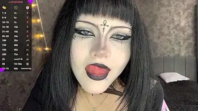 EmilyEmbears online show from June 2026 06:34:02 AM