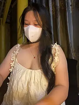 Mely2005 online show from May 2026 03:27:01 PM