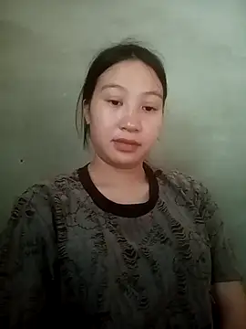 lucynguyen2 online show from April 2026 09:40:02 AM