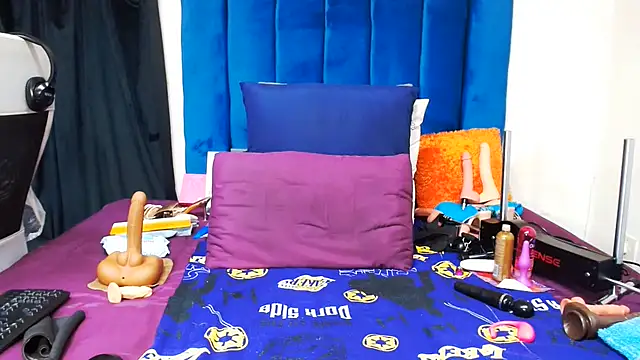 Freakyslut-39 online show from June 2026 11:54:01 PM