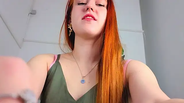 Snapshot of EvaBellea chatting on April 2026 01:01:01 PM EvaBellea online show from April 2026 01:01:01 PM