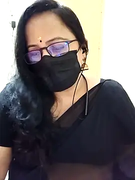monisha cam online show from April 2026 06:13:02 PM