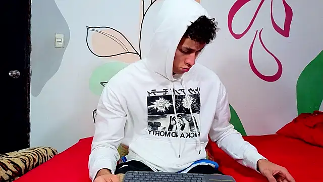 Myke sexy online show from April 2026 04:32:02 PM