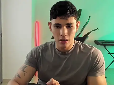 Snapshot of Massimo_Rinaldi chatting on April 2026 03:34:01 AM Massimo Rinaldi online show from April 2026 03:34:01 AM