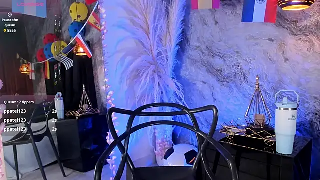 Kendall Rous  online show from July 2026 02:05:17 AM