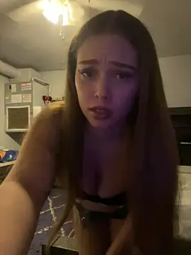 Snapshot of mariex83 chatting on April 2026 02:54:01 AM mariex83 online show from April 2026 02:54:01 AM