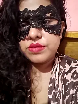 Snapshot of Maskedcurves chatting on April 2026 09:51:02 AM Maskedcurves online show from April 2026 09:51:02 AM