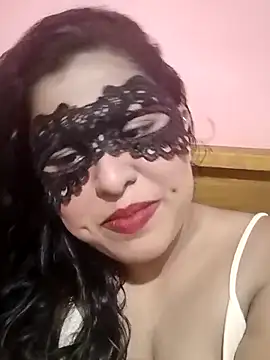 Snapshot of Maskedcurves chatting on April 2026 07:44:01 PM Maskedcurves online show from April 2026 07:44:01 PM