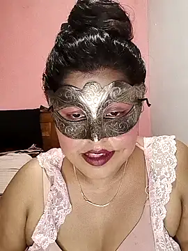 Maskedcurves online show from May 2026 04:12:01 PM