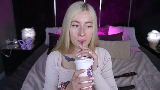 MelaniiePlay online show from July 2026 03:21:02 PM