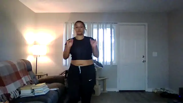 madzbailey online show from June 2026 10:56:01 PM
