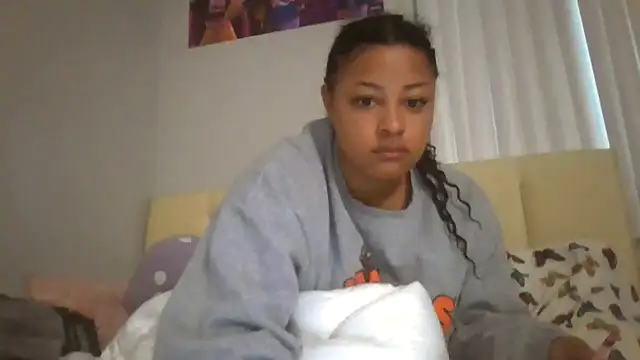 madzbailey online show from July 2026 12:56:02 PM