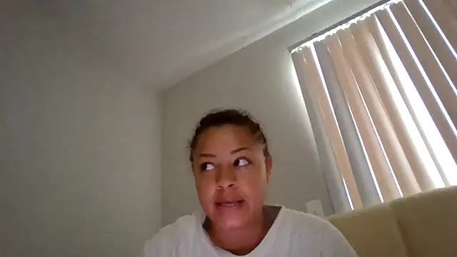 madzbailey online show from July 2026 01:42:01 PM
