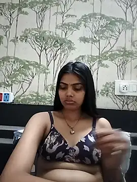 your darling577 online show from May 2026 06:42:02 AM