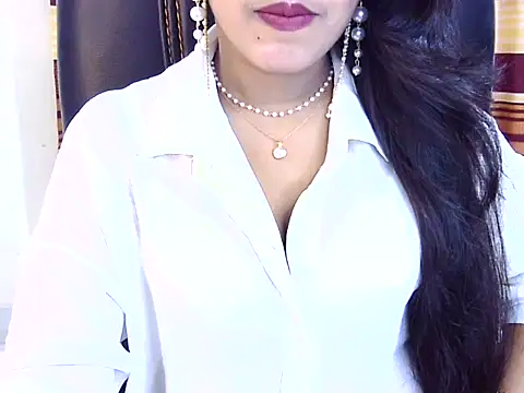 Snapshot of Noor_Zarin chatting on May 2026 08:28:02 PM Noor Zarin online show from May 2026 08:28:02 PM