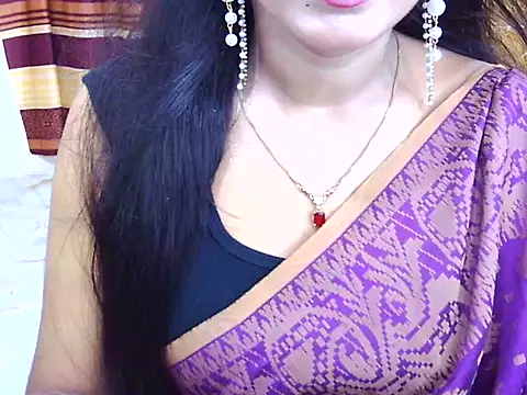 Snapshot of Noor_Zarin chatting on May 2026 10:49:02 PM Noor Zarin online show from May 2026 10:49:02 PM