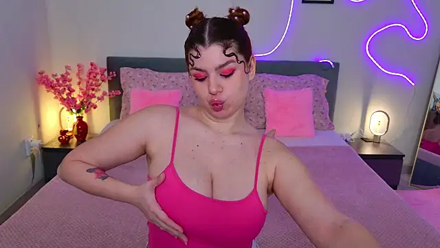moneyforPeaches online show from April 2026 04:23:02 PM