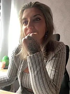 Isabella varella- online show from July 2026 02:08:02 PM