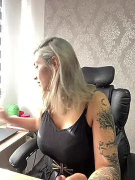 Isabella varella- online show from July 2026 12:54:02 PM