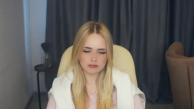 Snapshot of StephenHurban chatting on April 2026 08:22:02 AM StephenHurban online show from April 2026 08:22:02 AM