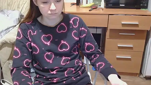 JessicaHolland1 online show from May 2026 07:20:01 PM