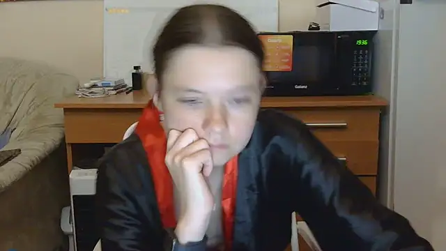 JessicaHolland1 online show from July 2026 06:49:02 PM