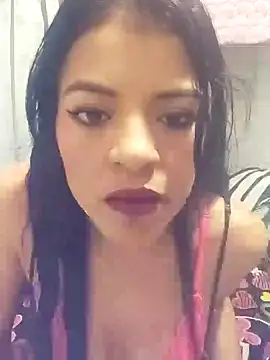 Snapshot of angie280 chatting on April 2026 03:51:01 AM angie280 online show from April 2026 03:51:01 AM