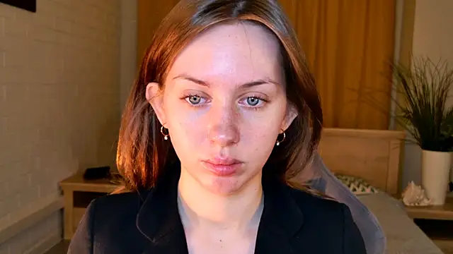 MeganClapp online show from April 2026 05:00:02 AM