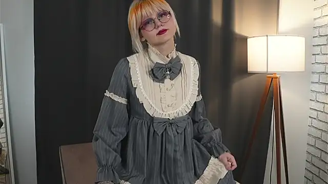 CarriKhano online show from April 2026 04:46:01 AM