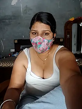 Snapshot of Riyashrma001 chatting on May 2026 05:40:02 PM Riyashrma001 online show from May 2026 05:40:02 PM