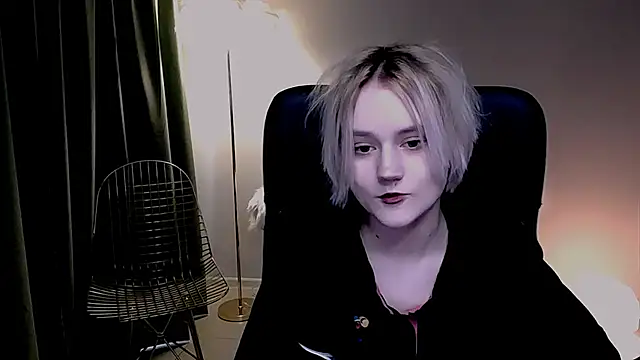 Snapshot of MicheleMarsh chatting on April 2026 01:16:01 PM MicheleMarsh online show from April 2026 01:16:01 PM