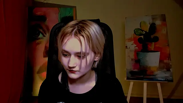 Snapshot of MicheleMarsh chatting on April 2026 03:06:01 PM MicheleMarsh online show from April 2026 03:06:01 PM