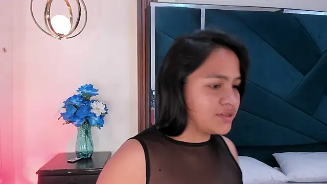 Snapshot of AprilMiiller chatting on May 2026 01:06:01 PM AprilMiiller online show from May 2026 01:06:01 PM